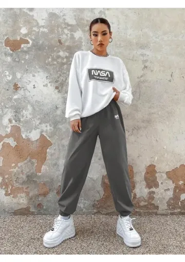 Trendseninle Kadın Beyaz Füme Nasa Baskılı Oversize Alt Üst Eşofman Takımı - resim 1